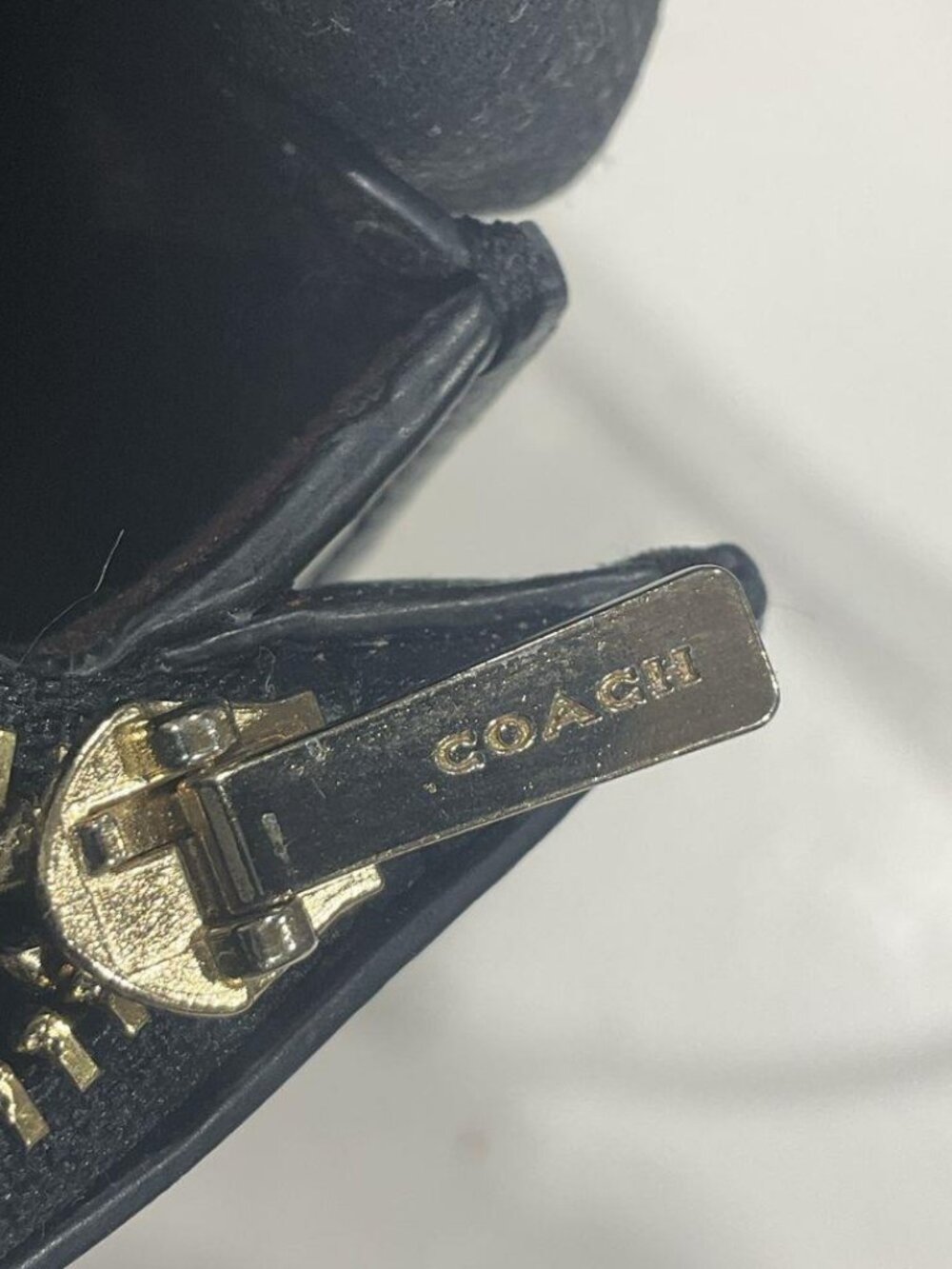 Coach Signature - Picture 5 of 7